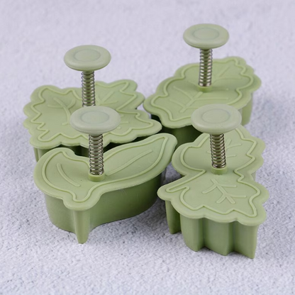 Pastry Wheel Roll and Decorating Plunger Set